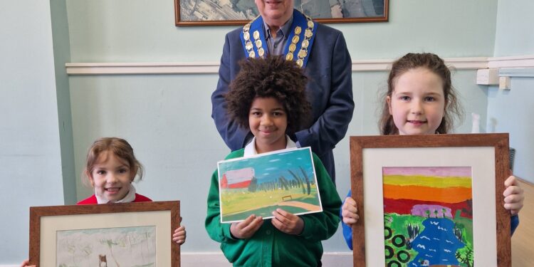 Young artists shine in Vivash Park art competition