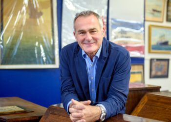 Flog It! presenter to host valuation day in Westbury