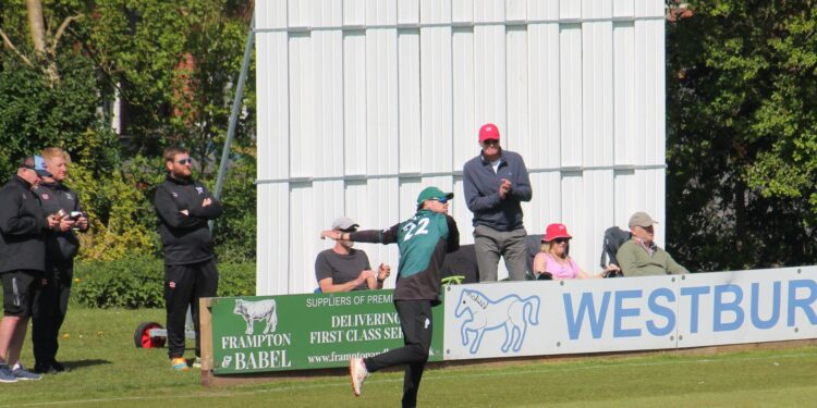 Wiltshire County Cricket team returns to Westbury after 20-year absence