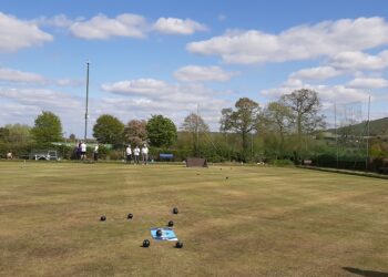 Come and have a bash at bowls!