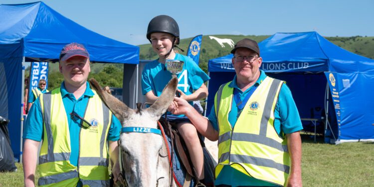 Record breaking crowds at Lions’ Donkey Derby