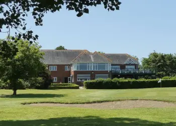 Enjoy a complimentary round of golf at Erlestoke