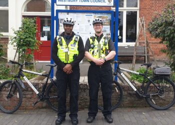 Police take to Westbury on bikes to improve visibility