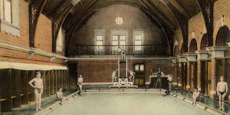 Museum seeks pool memories