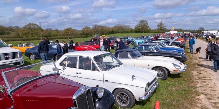 Popular flea and craft market returns on Sunday