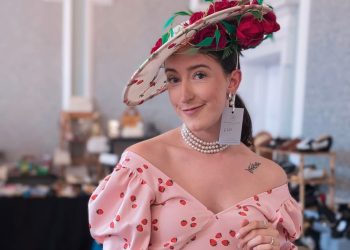Eco fashion duo exchange ideas at top sustainable event