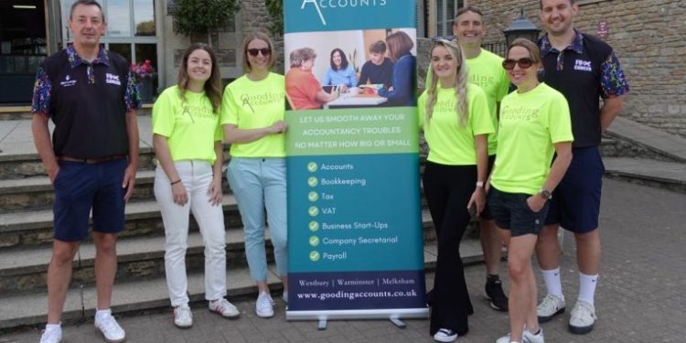 Westbury accountants raise over £12,500 for children’s charities at charity golf day