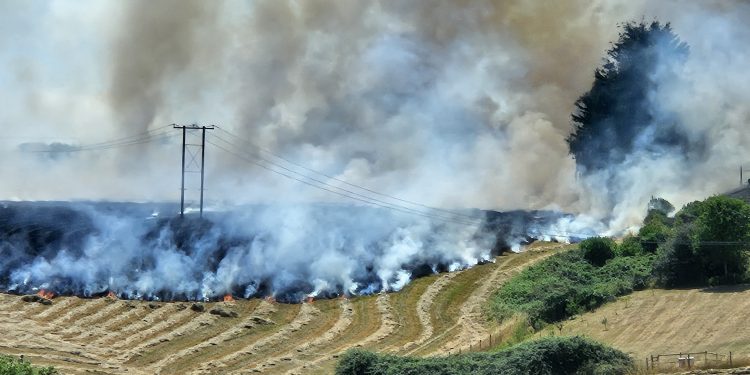 Huge fire leads to evacuations in Warminster