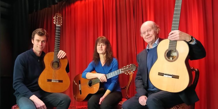 Local family trio to perform in Dilton Marsh