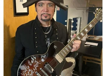 Adam Ant Guitar auction boosts fundraising appeal