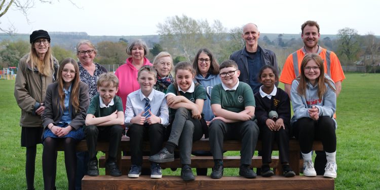 Community garden to enhance local park