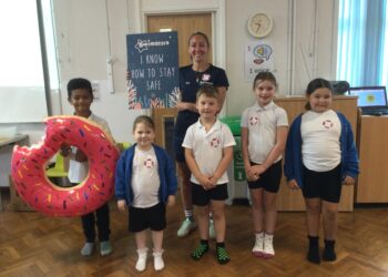 Westbury pupils learn water safety in free school sessions