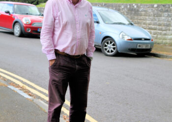 Westbury man warns others after falling victim to phone scam